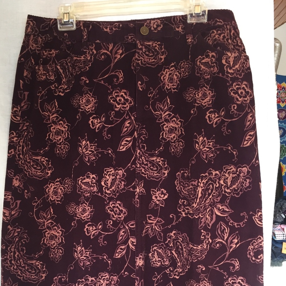 Long Corduroy skirt